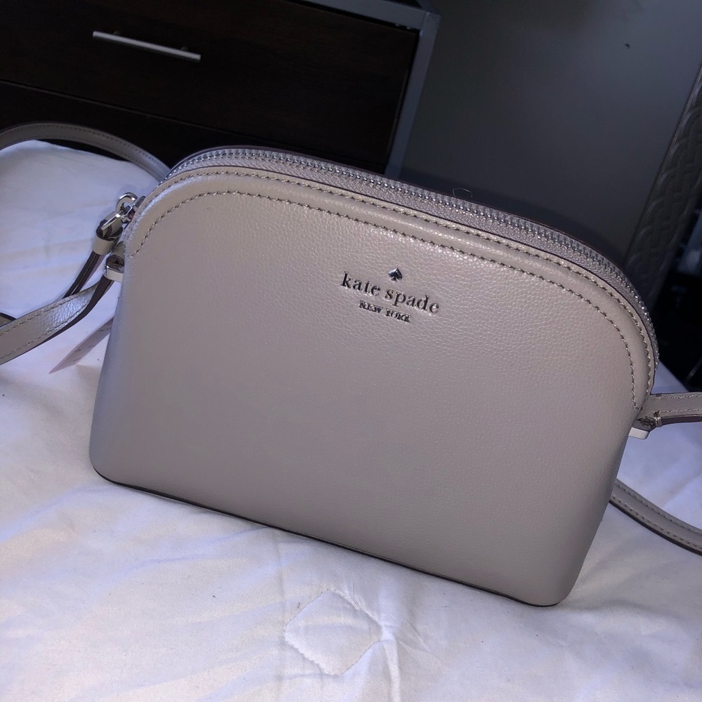 Kate Spade Bag (BRAND NEW!)